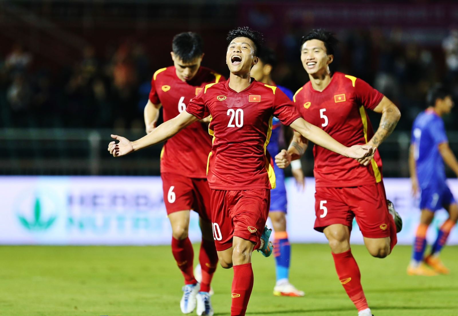 đội tuyển việt nam tại AFF CUP
