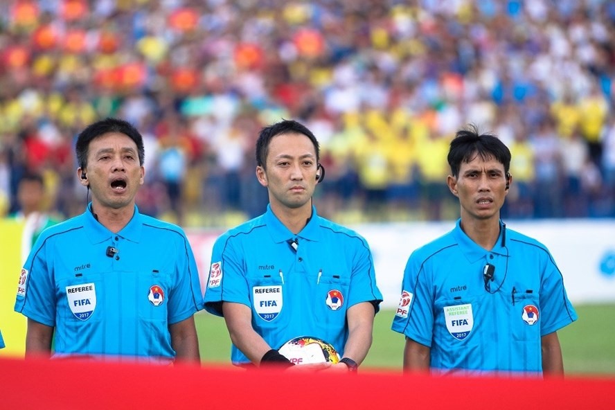Jumpei Iida là một trong những trọng tài xuất sắc tại FIFA những năm nay