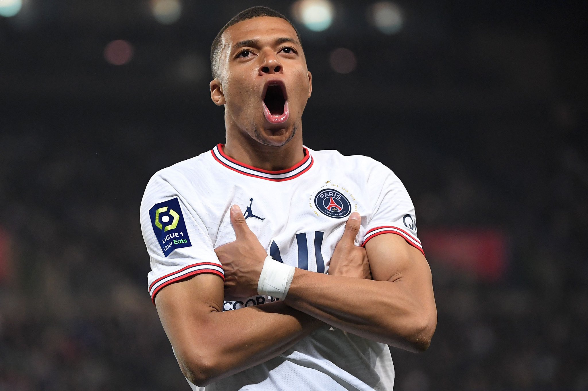 Mbappe quay về hội tụ tại PSG