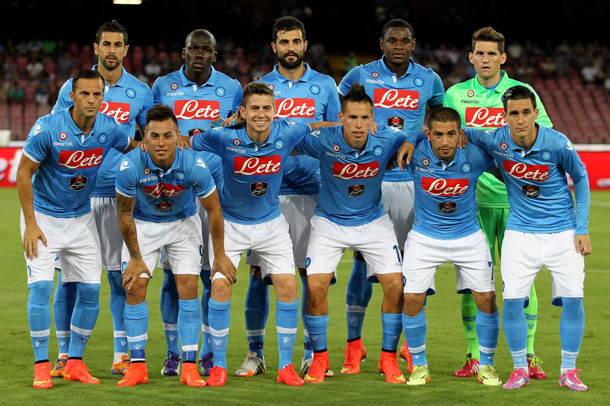Napoli hiện đang có cho mình 10 chiến thắng liên hoàn