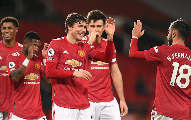 Man Utd được người giàu nhất nước Anh mua lại