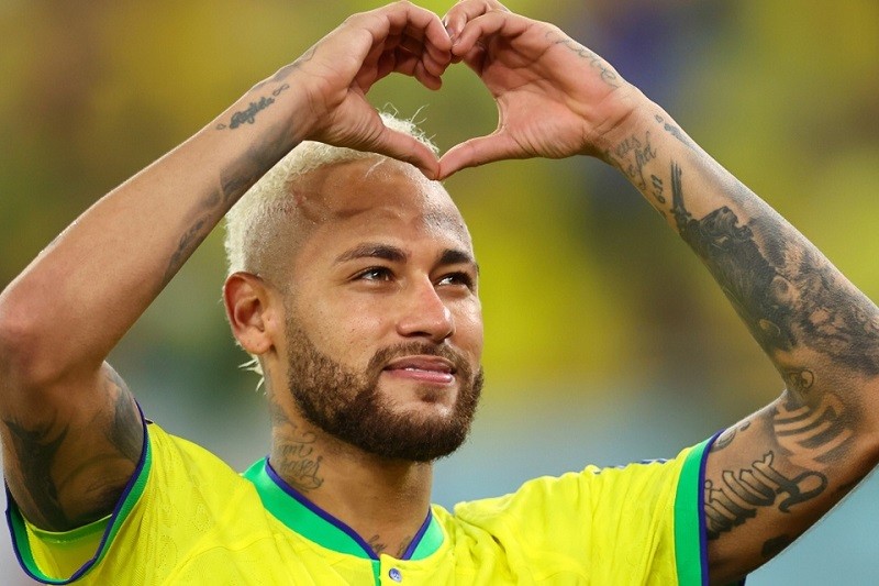 Neymar khá rực rỡ và tươi sáng