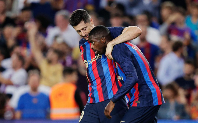 Barca tham vọng ăn 3 mùa này