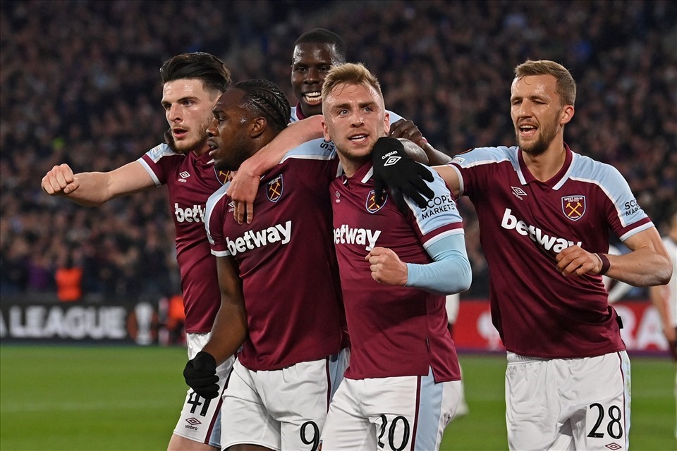 West Ham đối mặt với việc xuống hạng