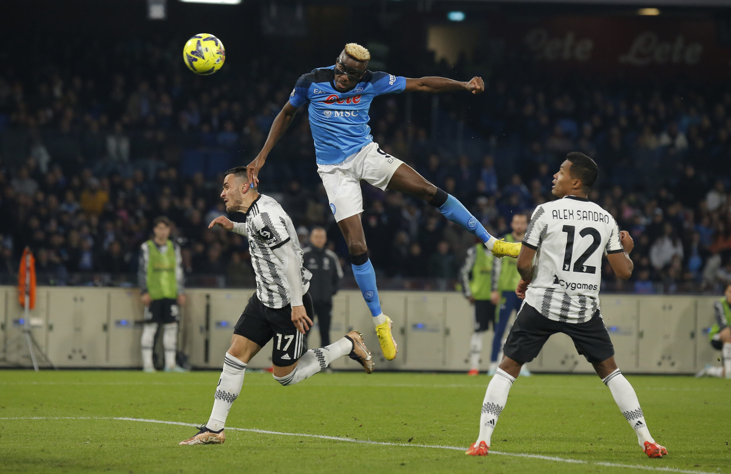 Napoli khó có thể giữ chân được ngôi sao của mình