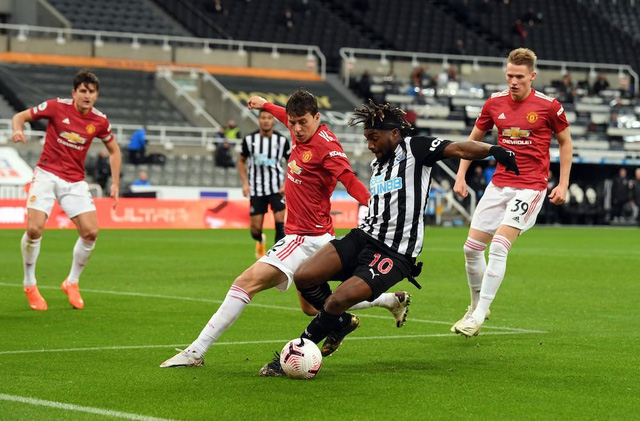 Diễn biến trận đấu lịch sử của Man Utd và Newcastle