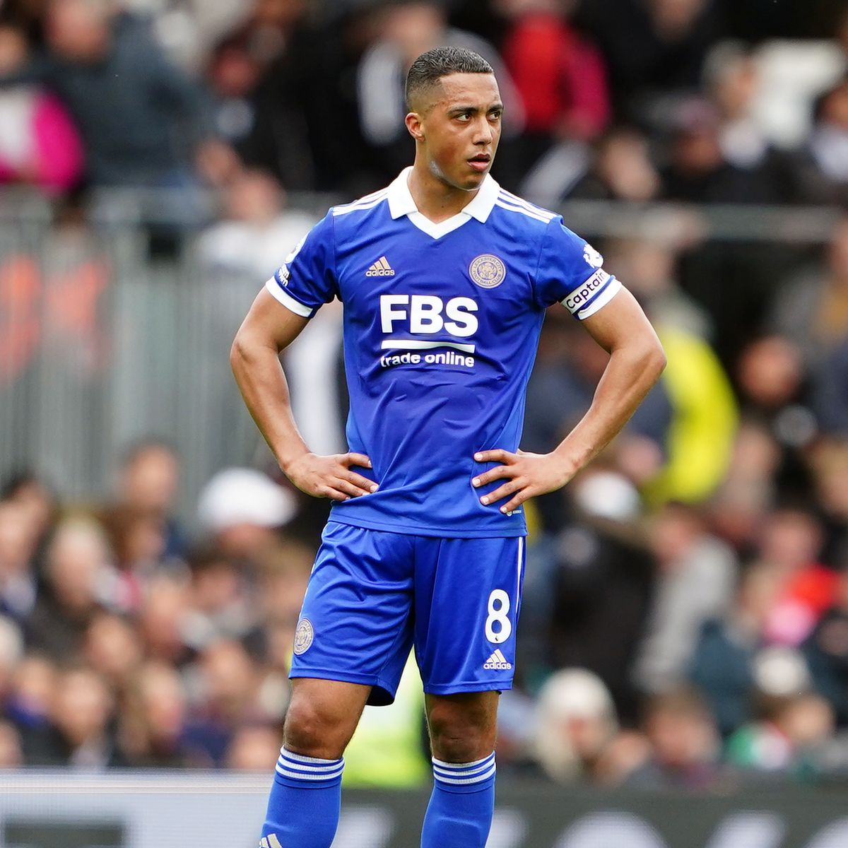 Youri Tielemans đang là cái tên cực hot khi Leicester phải xuống hạng